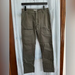 Wrangler Men's Olive Utility Cargo Pants - Dark Olive